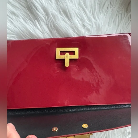 Elegant Burgundy Clutch with Gold Accent - Picture 4 of 5